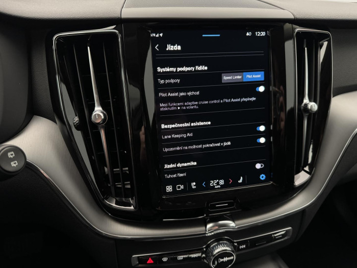 Volvo XC60 B4 CORE AUT