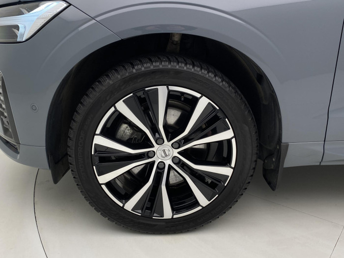 Volvo XC60 B4 AWD DARK PLUS AUT