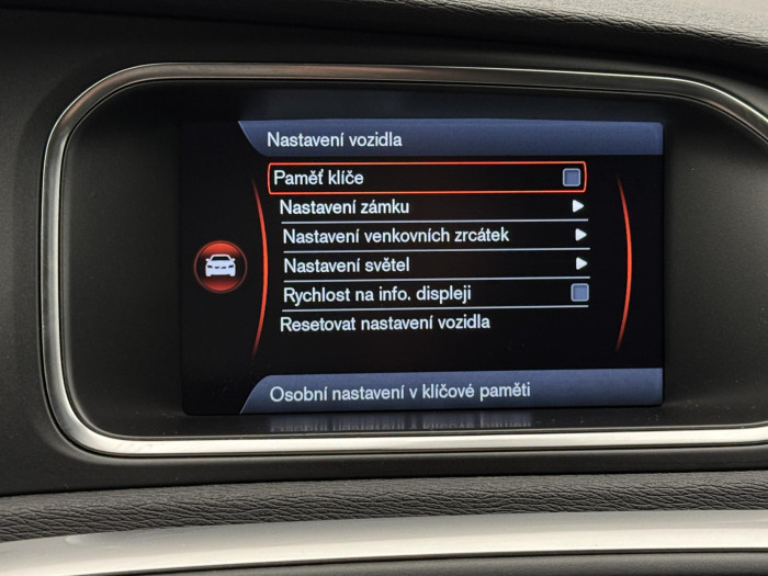 Volvo V40 CC T5 AWD SUMMUM REZERVACE 2.5 CC CC Summum