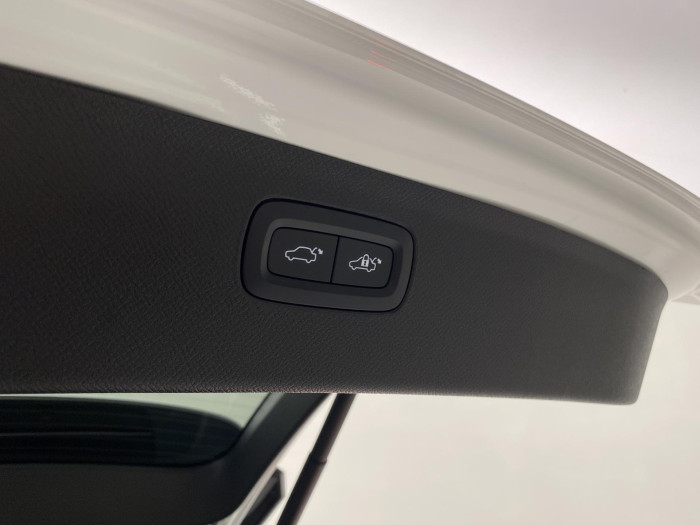 Volvo XC90 T8 RECHARGE BRIGHT ULTIMATE 7m