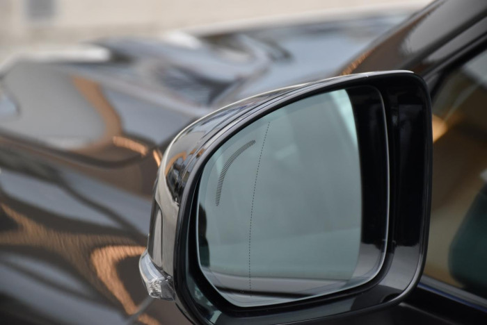 Volvo XC60 B5 AWD R-Design REZERVACE