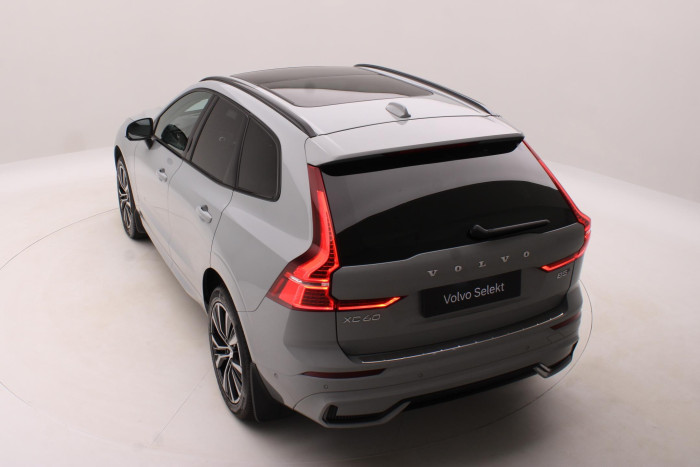 Volvo XC60 B5 AWD DARK ULTIMATE AUT CZ