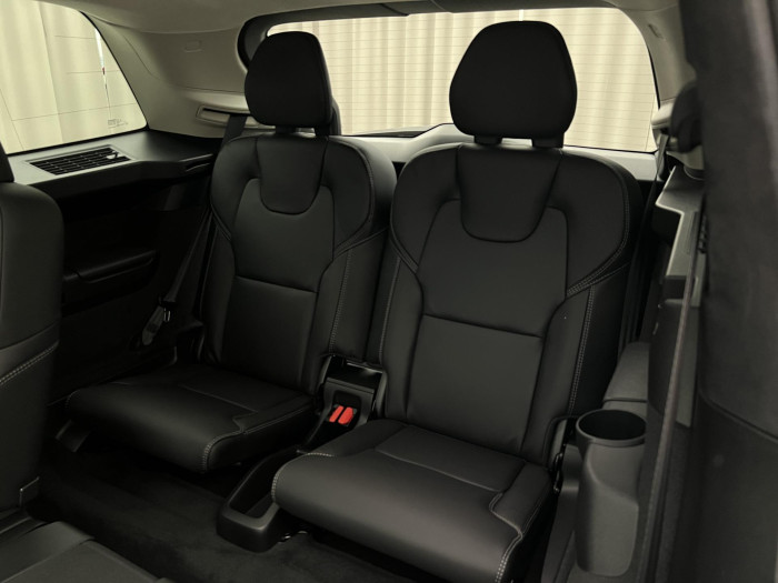 Volvo XC90 T8 AWD RECHARGE DARK ULTRA AUT