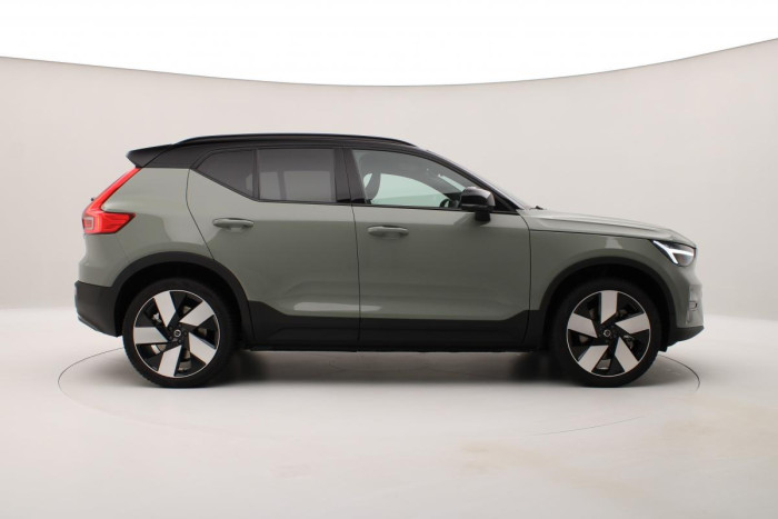 Volvo XC40 PURE ELECTRIC RECHARGE PLUS Plus