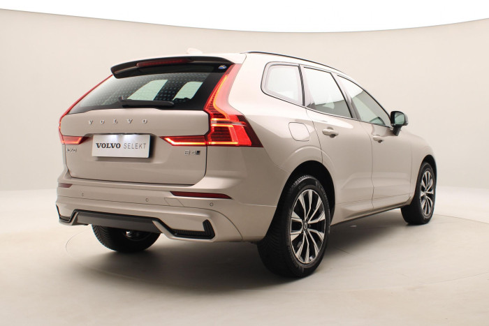 Volvo XC60 B4 AWD PLUS DARK AUT CZ