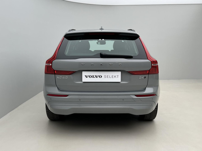 Volvo XC60 B4 AWD CORE Aut