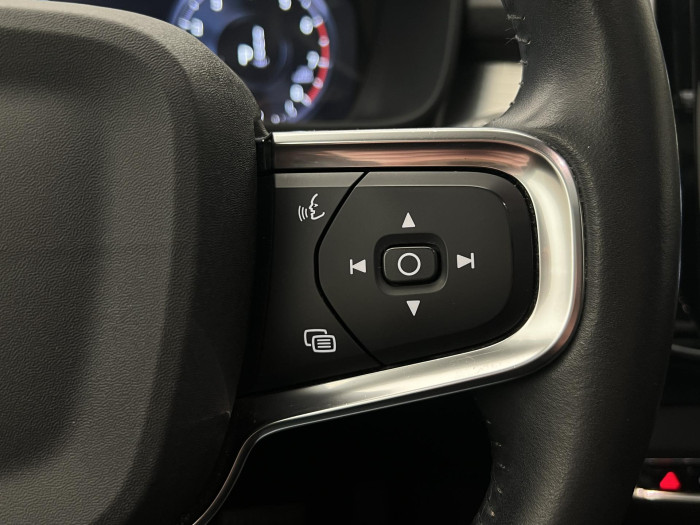 Volvo XC40 T2 MOMENTUM AUT 1.maj. 1.5 Momentum