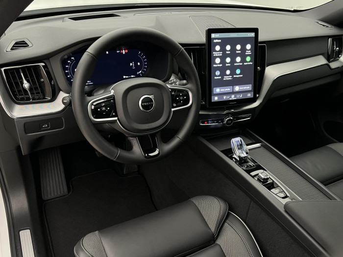 Volvo XC60 B5 AWD BLACK EDITION PLUS AUT