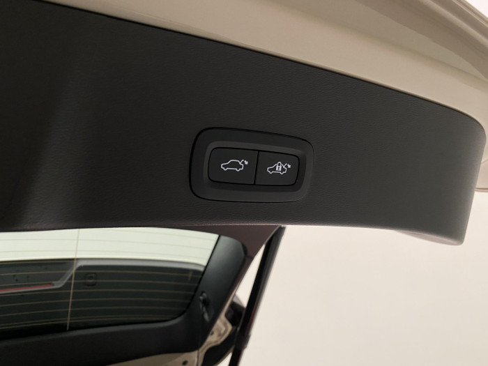 Volvo XC40 B3 AUT DARK PLUS
