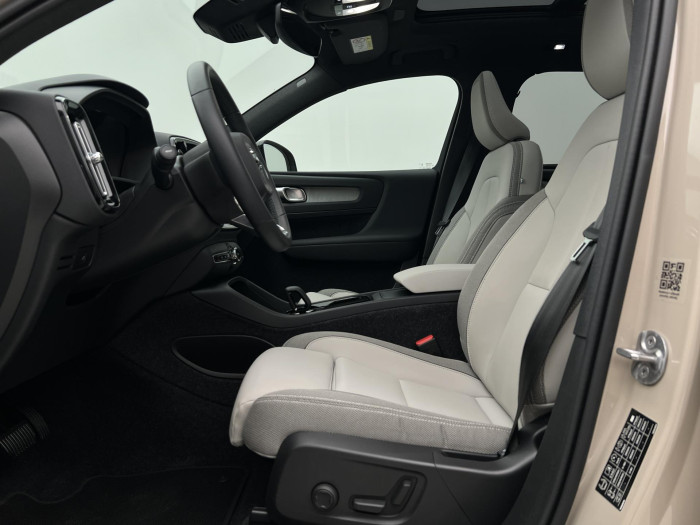 Volvo EX40 ULTRA SINGLE MOTOR EXT. RANGE