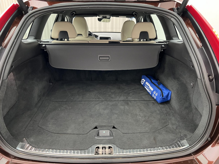Volvo XC60 D5 AWD SUMMUM AUT CZ 2.4 d Summum