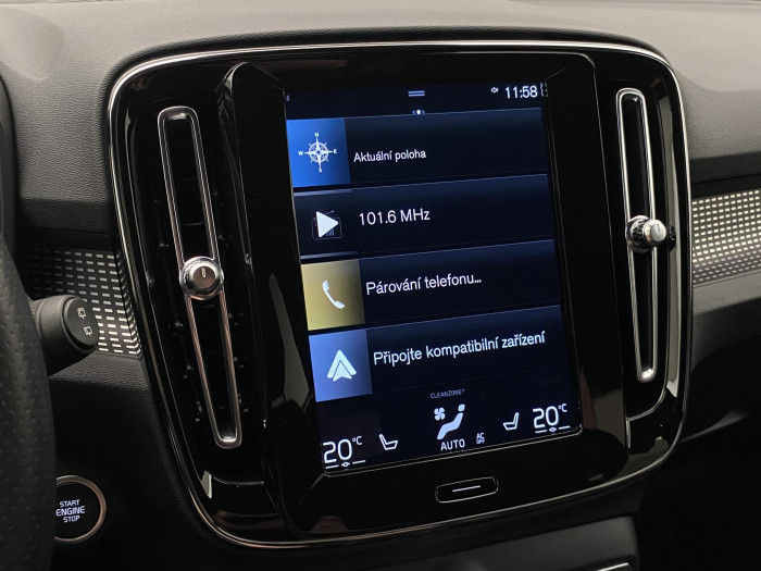 Volvo XC40 B5 AWD R-DESIGN AUT CZ 1.maj.