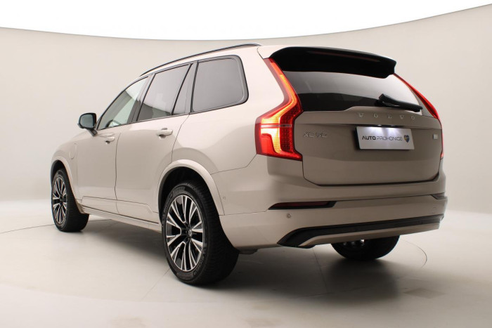 Volvo XC90 T8 AWD RECHARGE DARK ULTIMATE