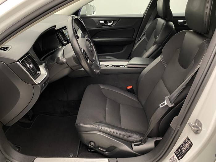 Volvo V60 CC D4 AWD MOMENTUM AUT 2.0 d CC CC Momentum