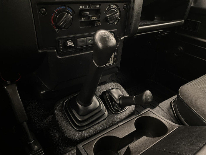 Land Rover Defender 110 STW AWD CZ REZERVACE