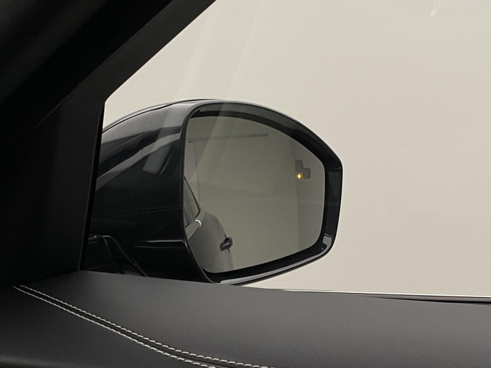 Jaguar F-Pace P250 AWD R-DYNAMIC REZERVACE 2.0 Dynamic