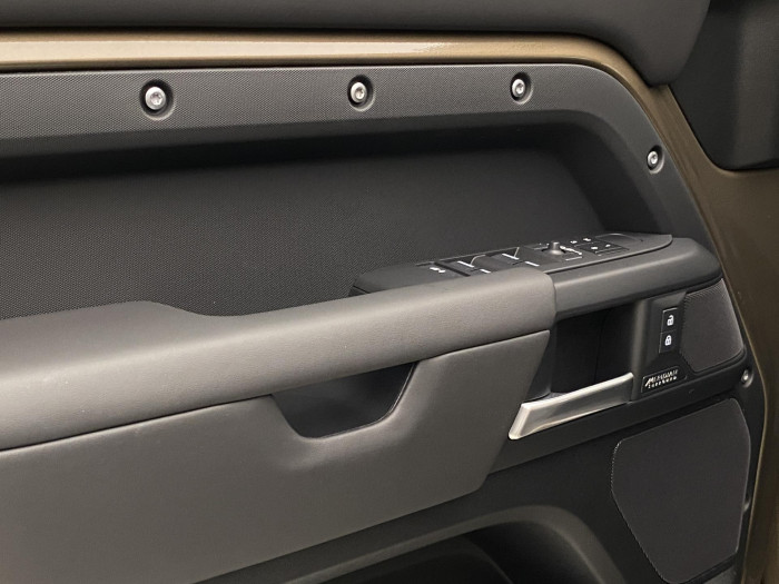 Land Rover Defender 110 D350 X-Dynamic HSE 3.0 d Dynamic