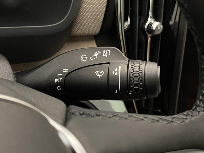 Volvo XC90 T8 AWD RECHARGE DARK ULTRA 7
