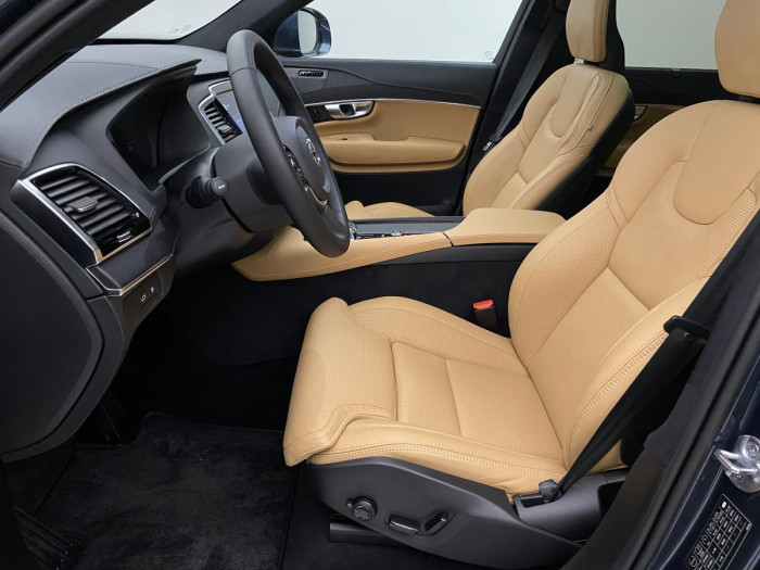 Volvo XC90 T8 AWD BRIGHT ULT REZERVACE