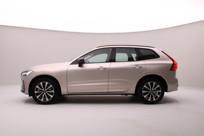Volvo XC60 B4 AWD PLUS DARK AUT CZ