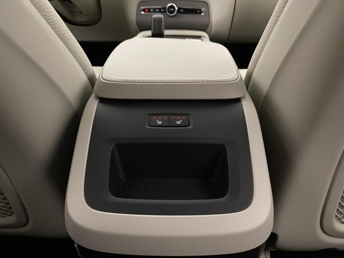 Volvo XC90 B5 AWD AUT BRIGHT PLUS 7míst 2.0 Plus