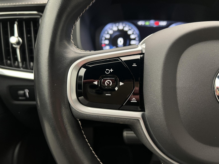 Volvo V90 B4 R-DESIGN AUT 1.maj.