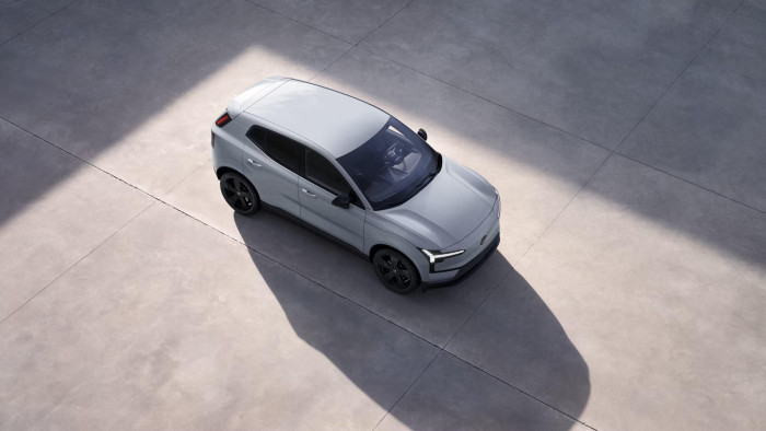 Volvo EX30 BLACK EDITION P5 ELECTRIC PLUS