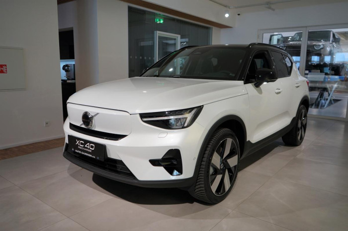 Volvo XC40 PURE ELECTRIC TWIN - Rezervace