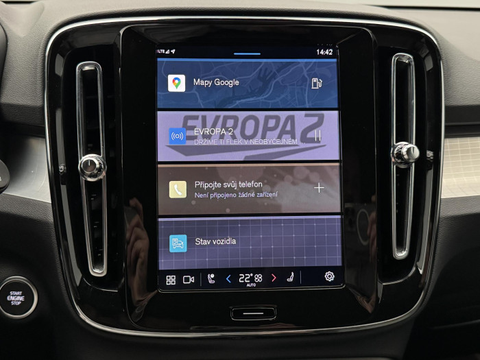 Volvo XC40 B3 DARK PLUS CZ 1.maj