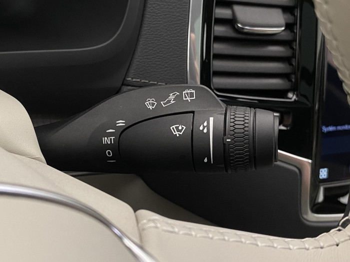 Volvo XC90 T8 AWD ULTRA DARK AUT CZ 7m