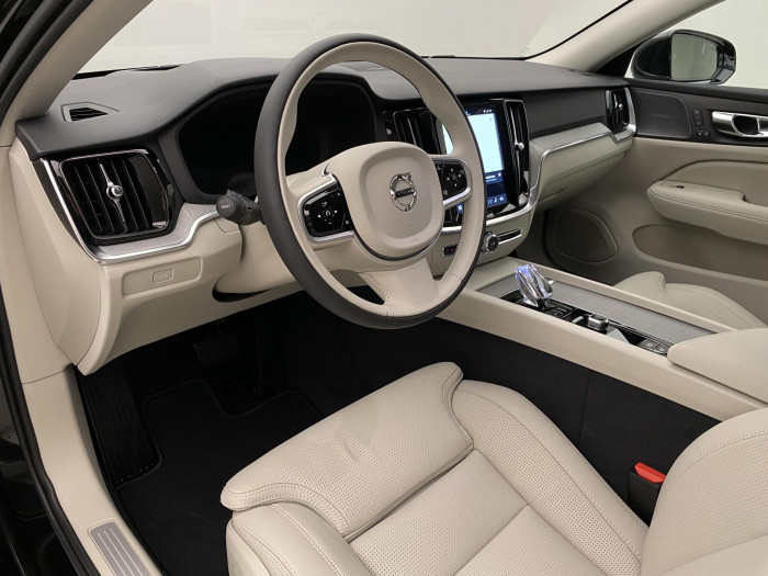 Volvo V60 B4 AUT BRIGHT PLUS