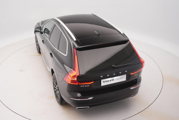 Volvo XC60 B5 AWD INSCRIPTION REZERVACE