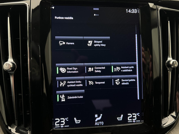 Volvo XC60 B5 AWD INSCRIPTION AUT CZ