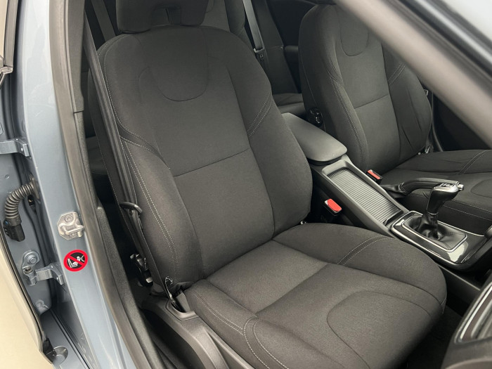 Volvo V40 D2 KINETIC 2.0 d