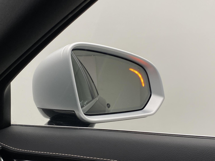 Volvo V90 D5 AWD R-DESIGN REZERVACE 2.0 d