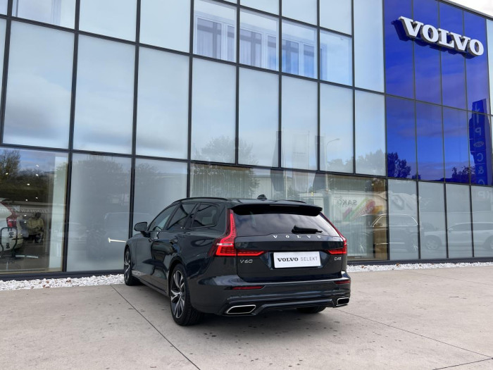 Volvo V60 D4 R-DESIGN NAVIGACE 1.maj. 2.0 d
