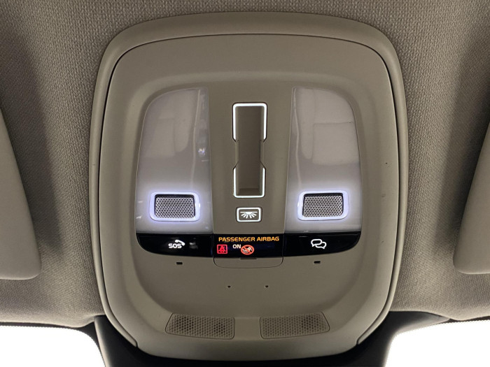 Volvo XC40 B4 DARK ULTRA AUT CZ