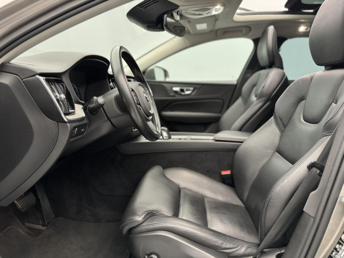 Volvo V60 CC B5 AWD PRO AUT CZ 2.0 CC CC