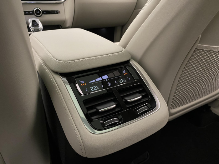 Volvo XC90 B5 AWD AUT BRIGHT ULTRA 7míst
