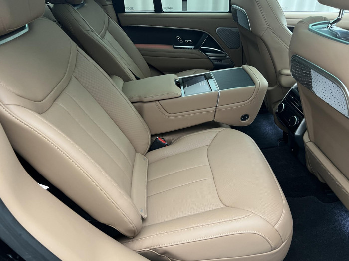 Land Rover Range Rover P550e AUTOBIOGRAPHY Aut SWB