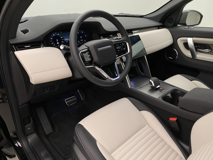 Land Rover Discovery Sport D200 DYNAMIC SE AWD REZERVACE 2.0 d Dynamic SE