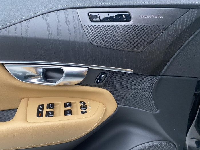 Volvo XC90 T8 AWD RECHARGE DARK PLUS 7m