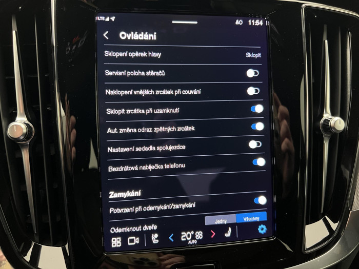 Volvo S60 B5 AWD ULTIMATE DARK AUT 1.maj