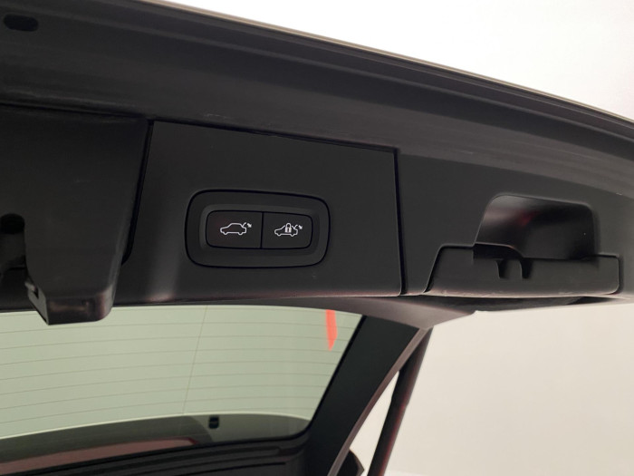 Volvo V90 D3 AWD MOMENTUM AUT 2.0 d Momentum