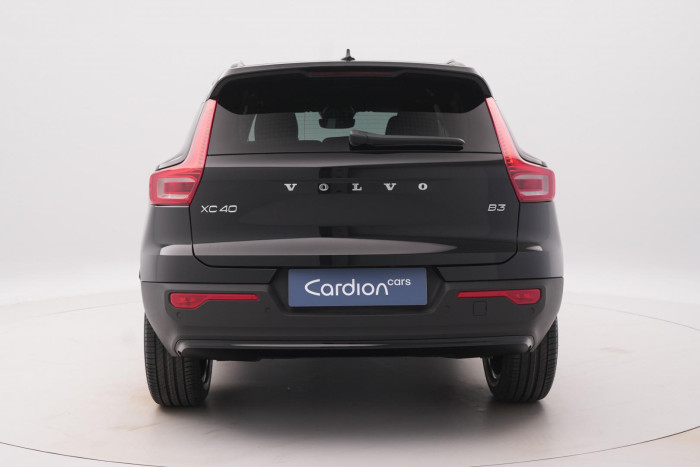 Volvo XC40 B3 AUT DARK PLUS