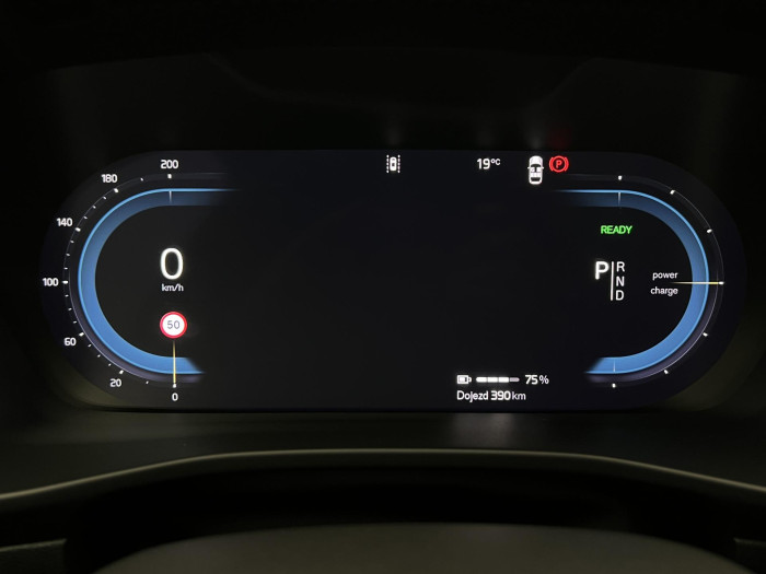 Volvo C40 RECHARGE CORE SINGLE MOTOR AUT