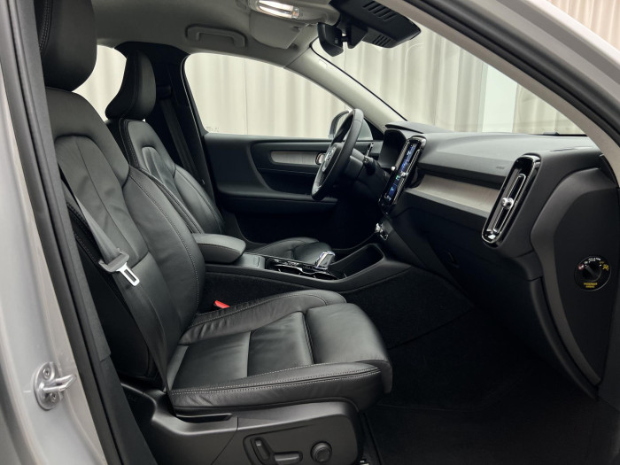 Volvo XC40 B4 PLUS BRIGHT AUT CZ