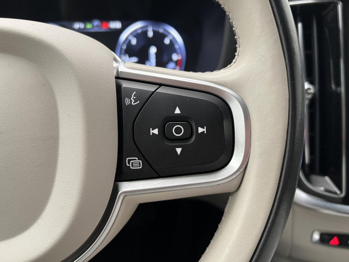 Volvo V60 D3 MOMENTUM AUT 2.0 d Momentum