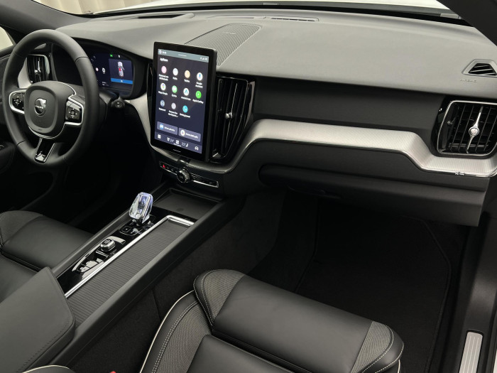 Volvo XC60 B5 AWD BLACK EDITION PLUS AUT