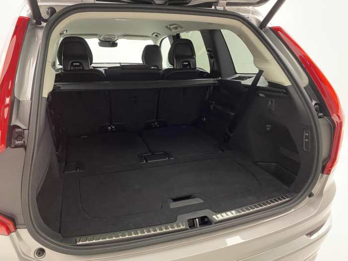Volvo XC90 B5 AWD AUT BRIGHT PLUS 7míst 2.0 Plus